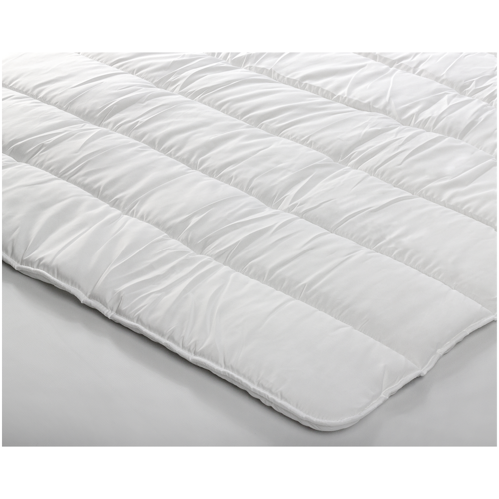 Perfekt komfort med allergivenlig Sleeptime Micro Touch enkeltdynen.