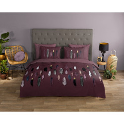 Bomuld Sengesæt Feathers bordeaux med multifarver fjer fra Sleeptime.dk