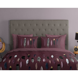 Bomuld Sengesæt Feathers bordeaux med multifarver fjer fra Sleeptime.dk