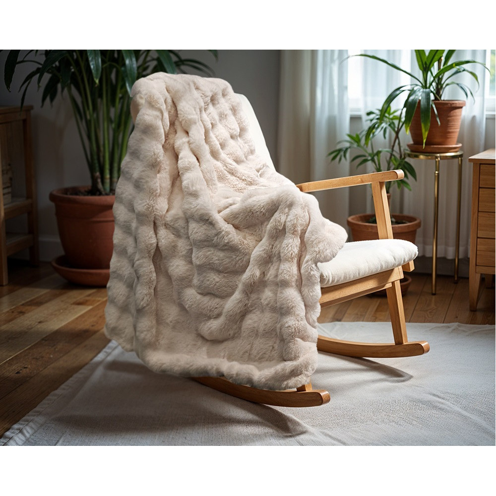 Pom kaninpels plaid Taupe/Rose 150 x 200 cm