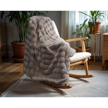 Pom kaninpels plaid Taupe/Rose 150 x 200 cm